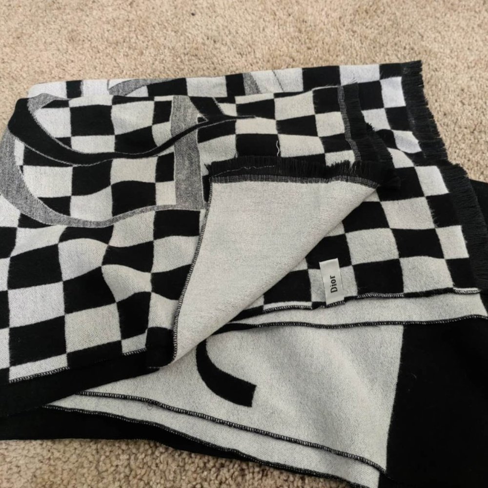 Dior Scarf 100% SILK Seta Seide Soie